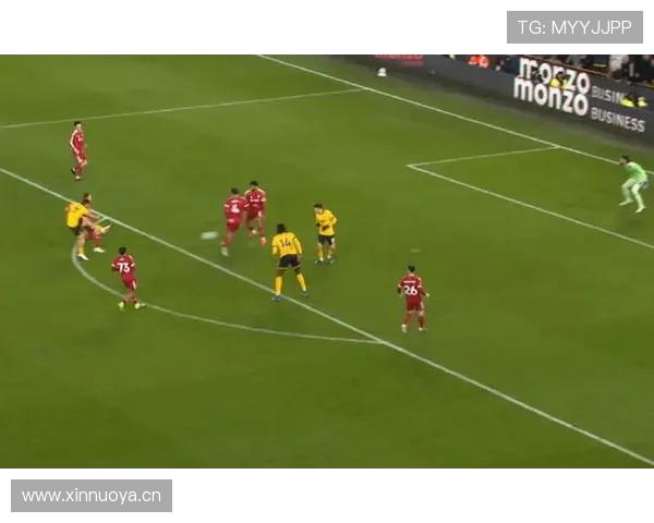 利物浦防线频频被打穿，站位问题显现并影响近期走势